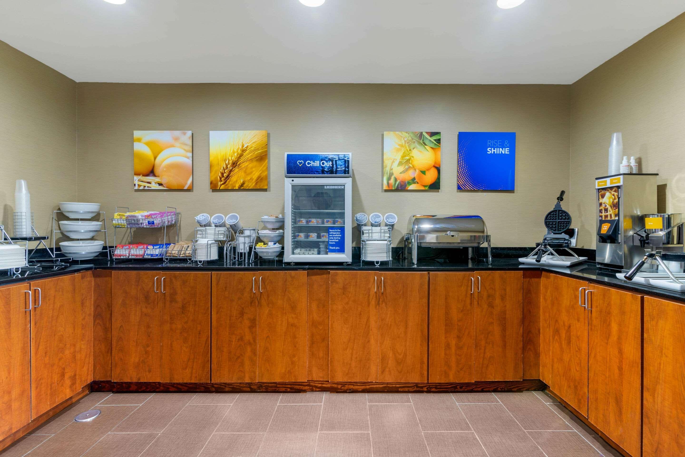 Comfort Inn & Suites Macon West Extérieur photo